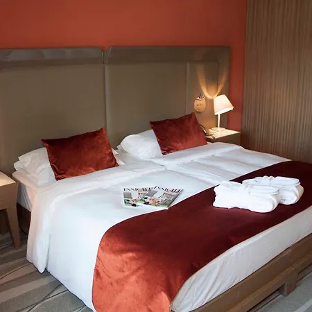 Hotel Grand Europa - Since 1869 5*