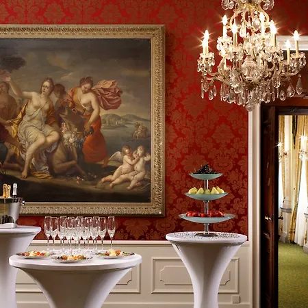 호텔 Grand Europa - Since 1869 4*